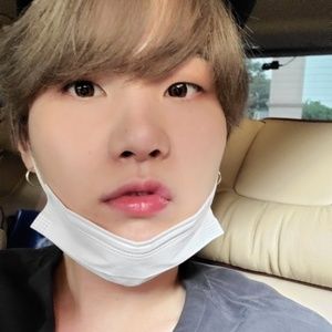 Meet your Posher, Liz